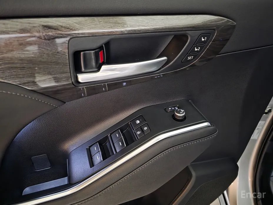 Фото 14 - Toyota Highlander