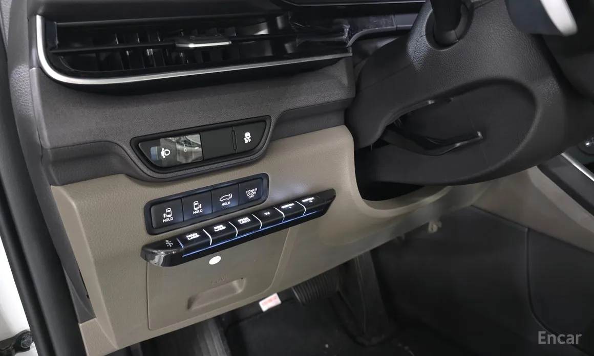 Фото 17 - Kia Carnival