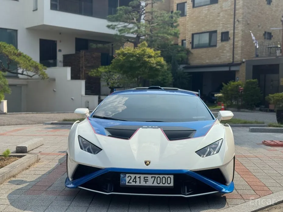 Фото 1 - Lamborghini Huracan