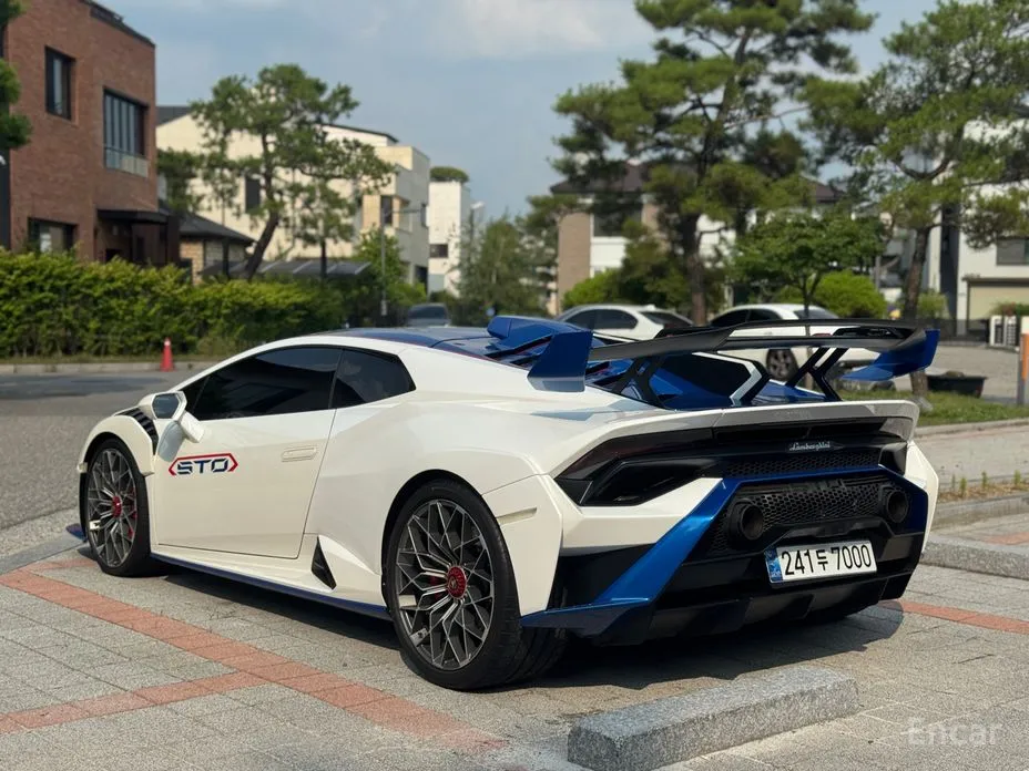 Фото 16 - Lamborghini Huracan