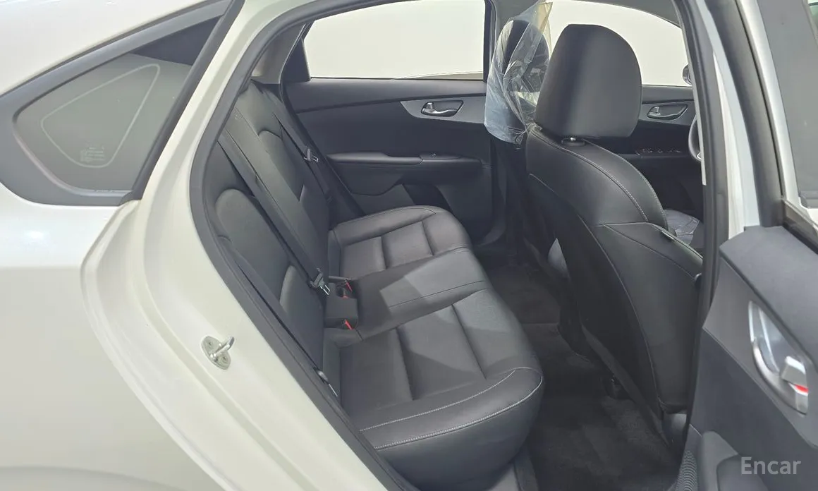 Фото 12 - Kia K3