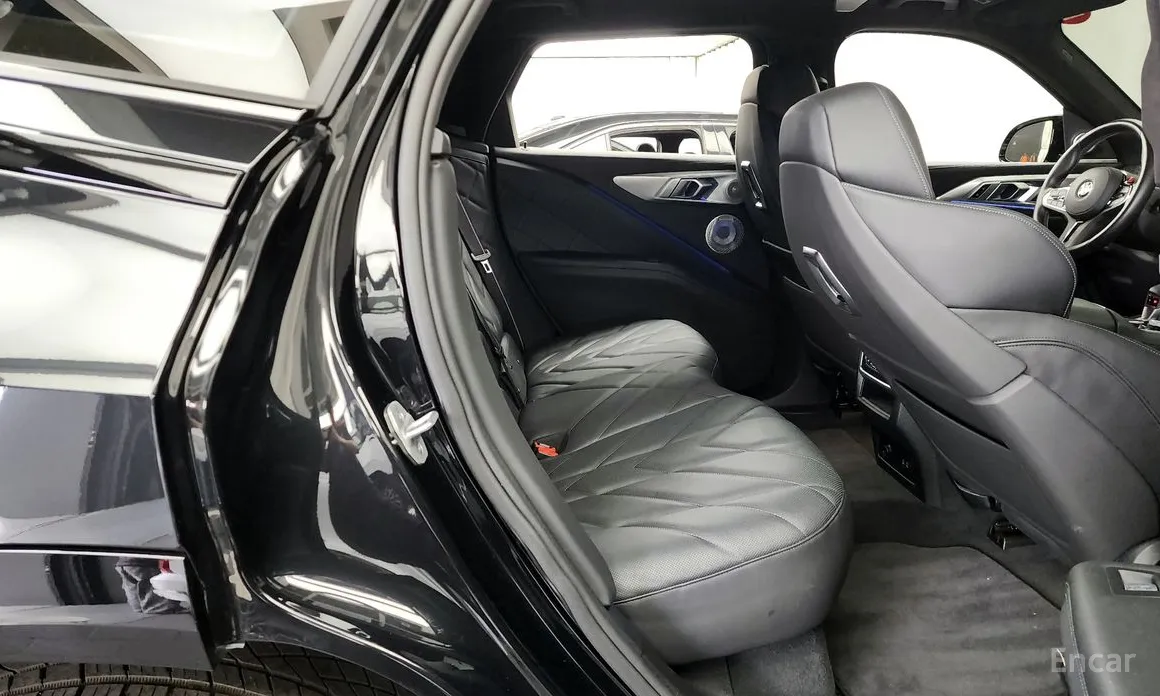 Фото 12 - BMW XM