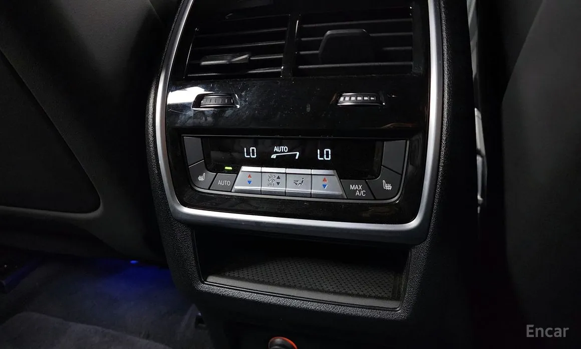 Фото 19 - BMW XM