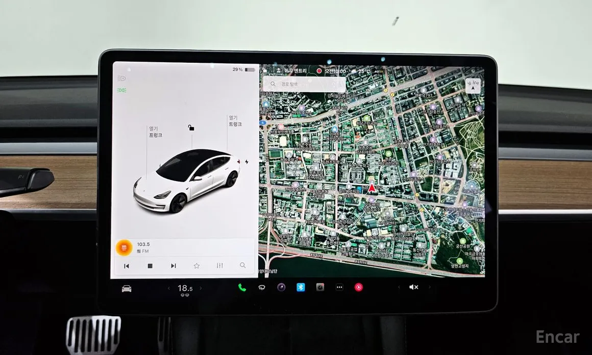 Фото 14 - Tesla Model 3