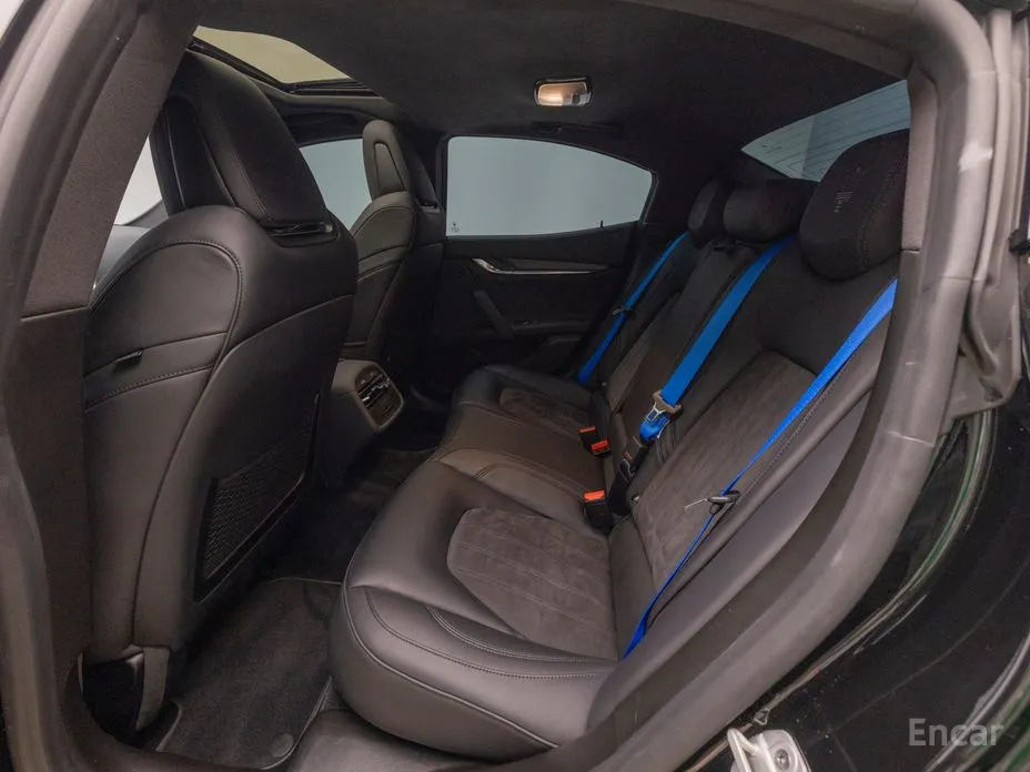 Фото 12 - Maserati Ghibli