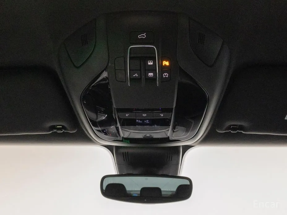 Фото 16 - Maserati Ghibli