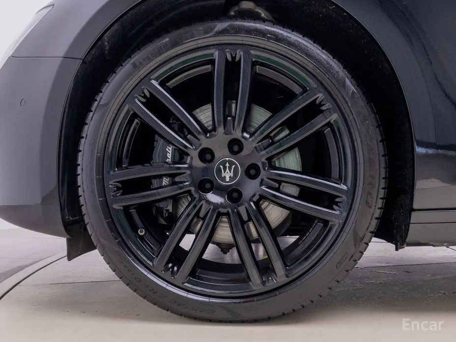 Фото 5 - Maserati Ghibli