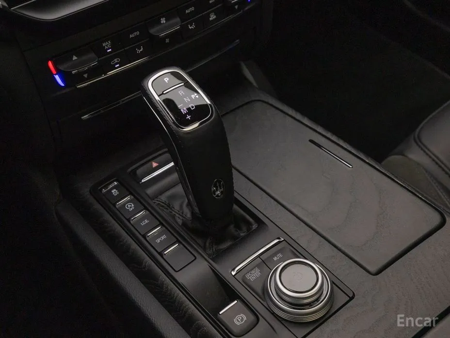 Фото 9 - Maserati Ghibli