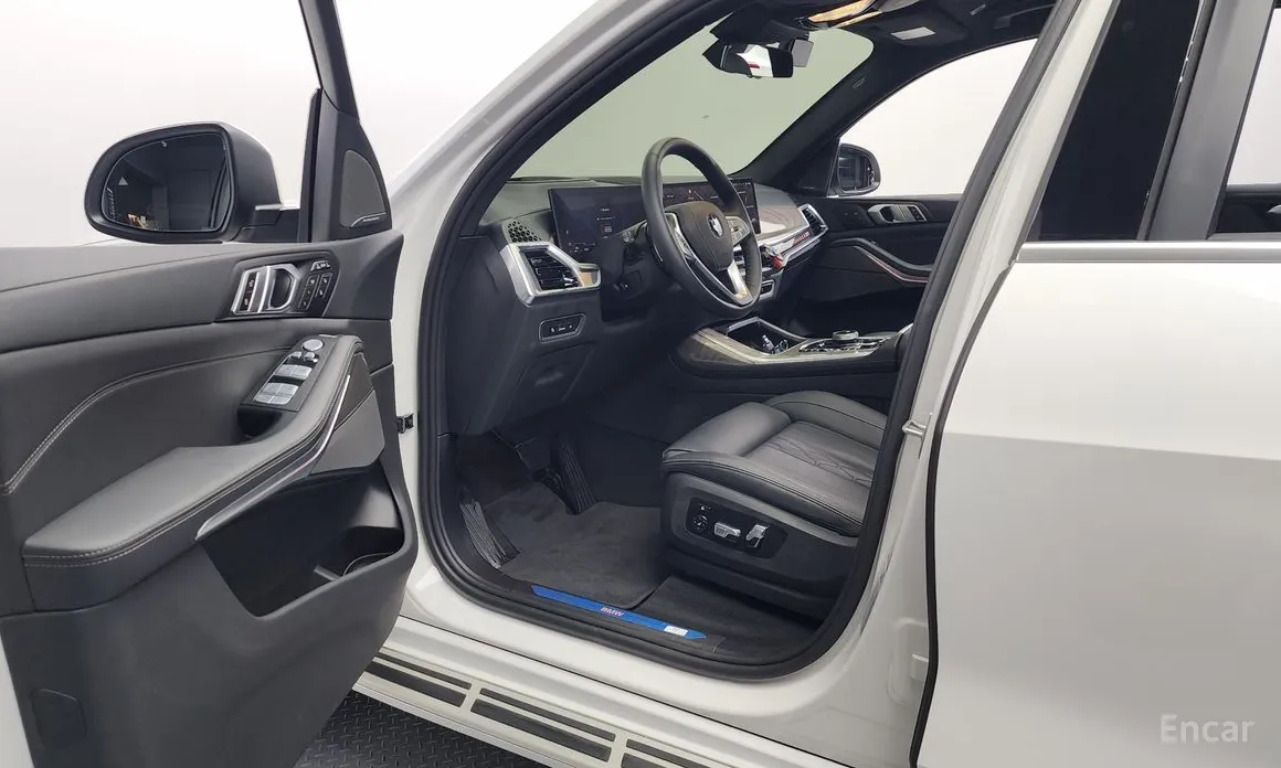 Фото 10 - BMW X7