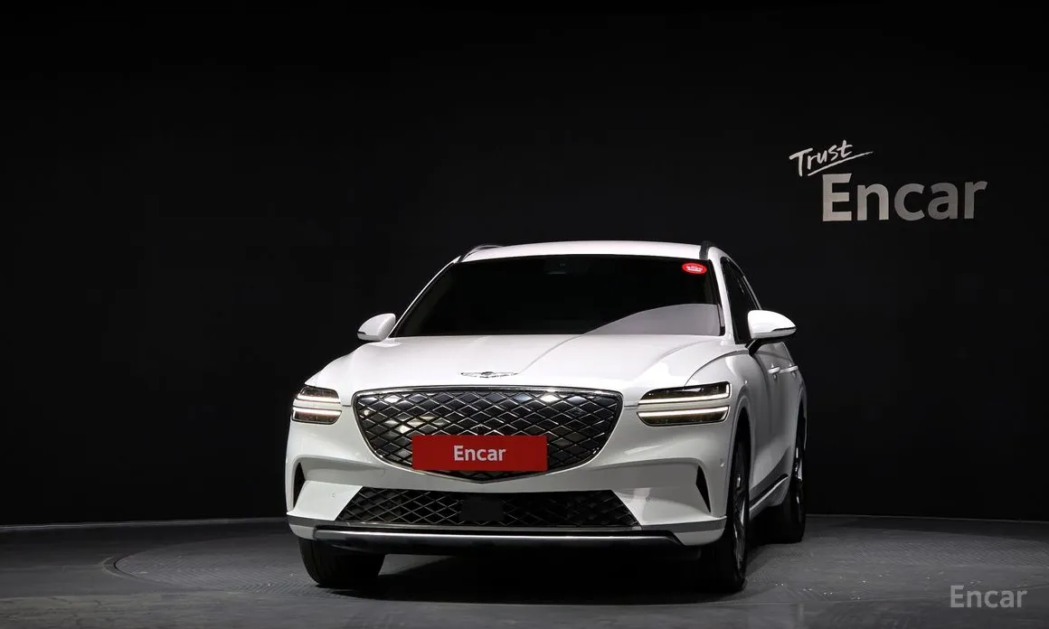 Фото 3 - Genesis GV70