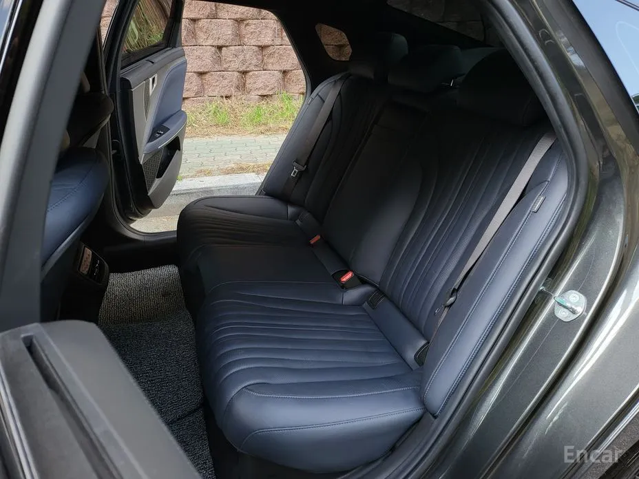 Фото 16 - Kia K8