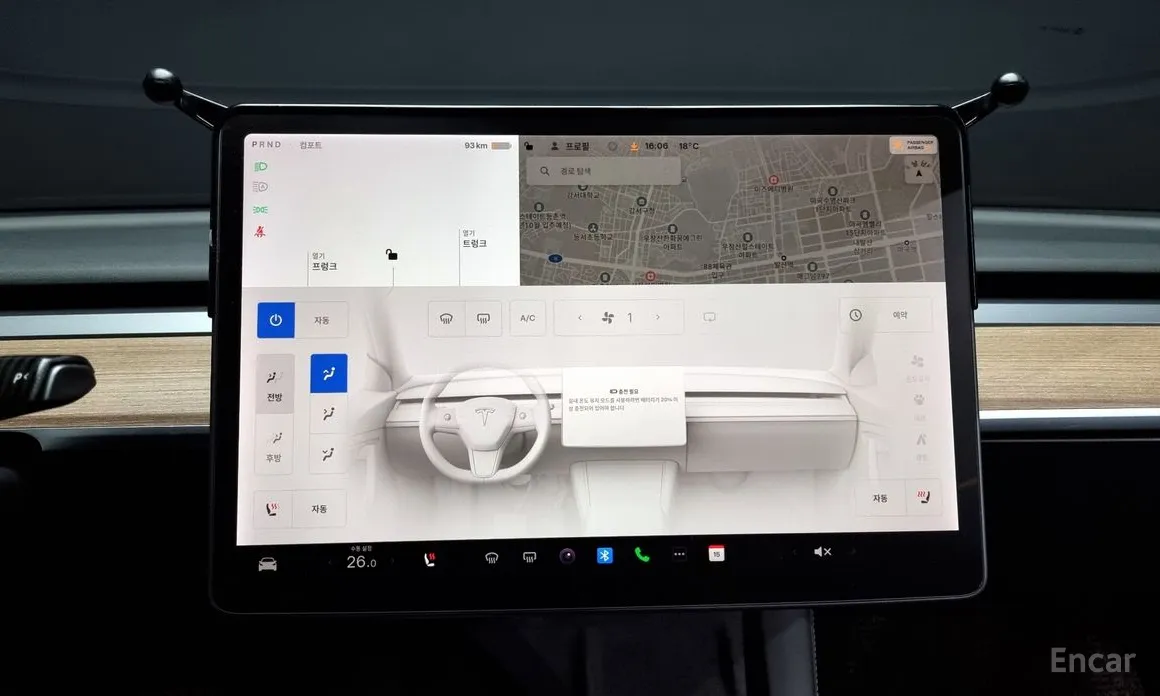Фото 18 - Tesla Model 3