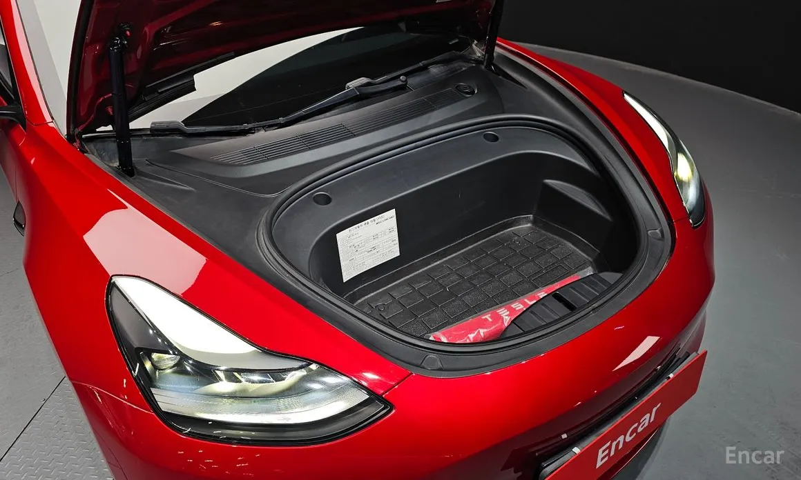 Фото 6 - Tesla Model 3