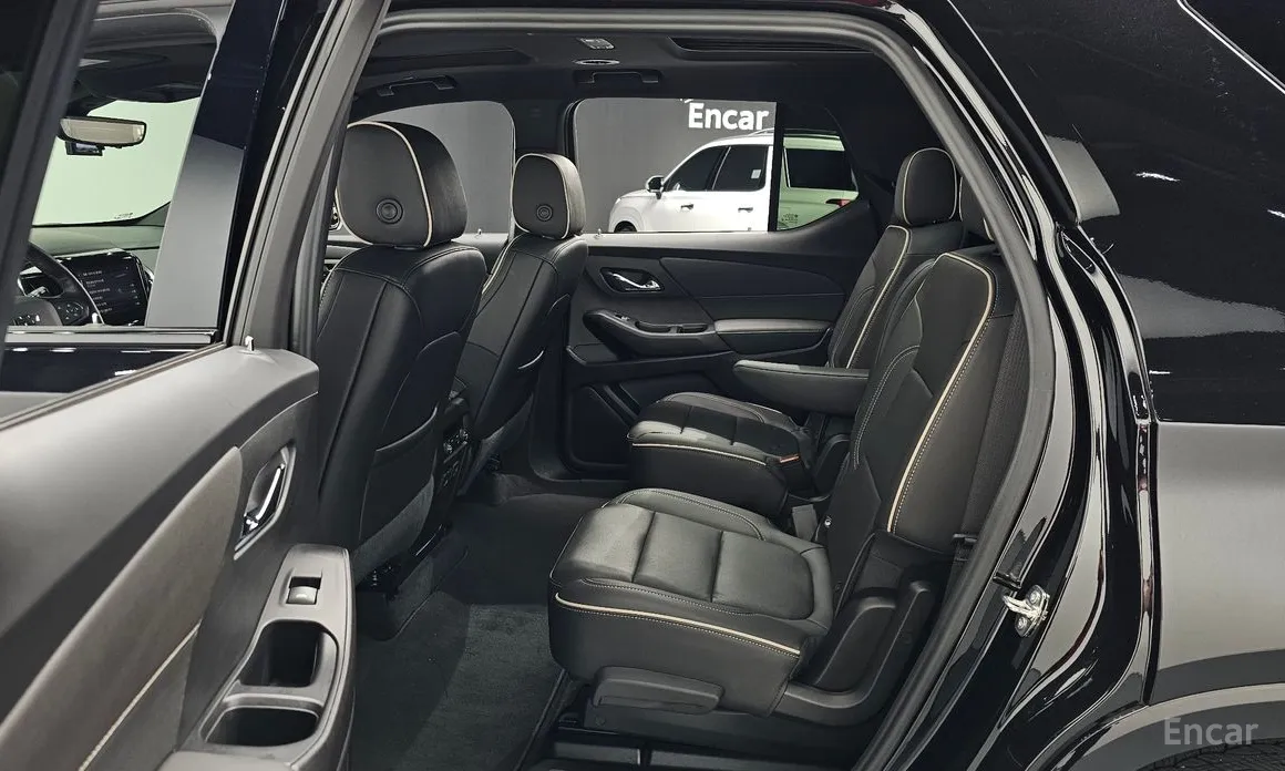 Фото 12 - Chevrolet Traverse