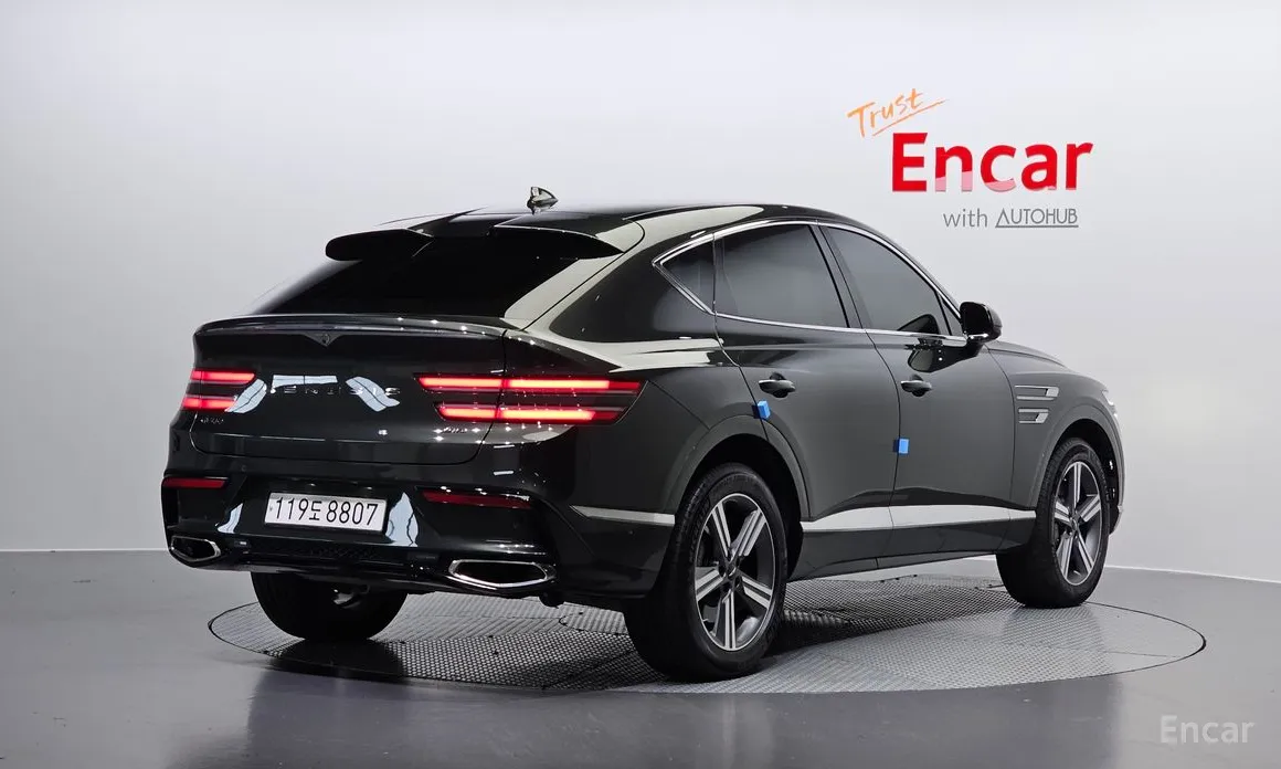 Фото 2 - Genesis GV80