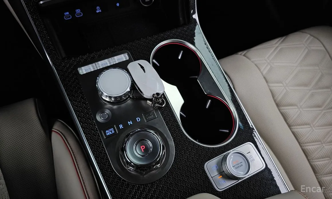 Фото 9 - Genesis GV80