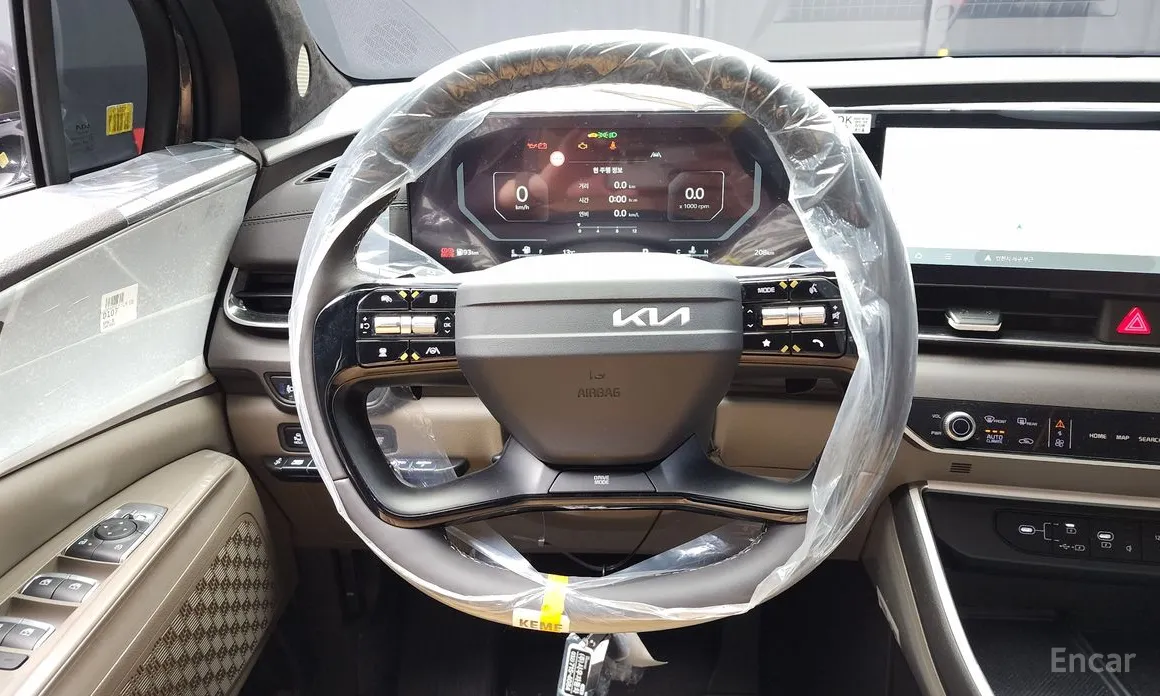 Фото 13 - Kia Carnival