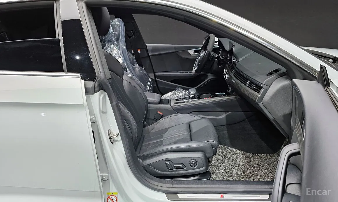 Фото 10 - Audi A5