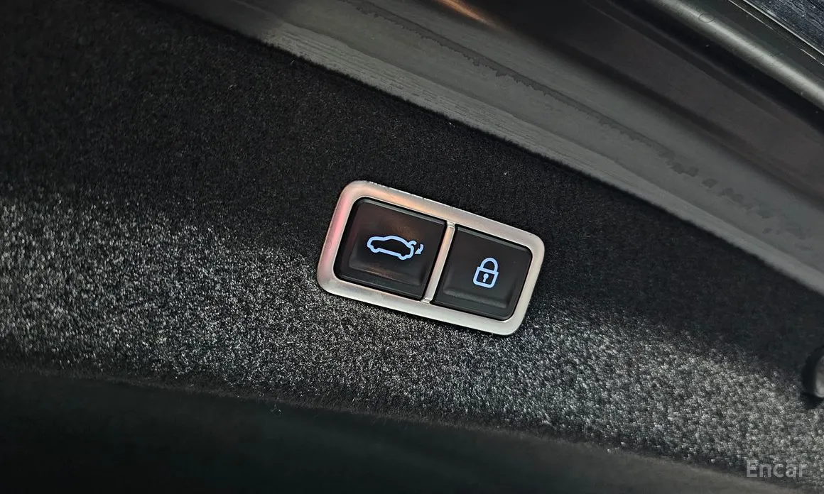 Фото 15 - Genesis G90