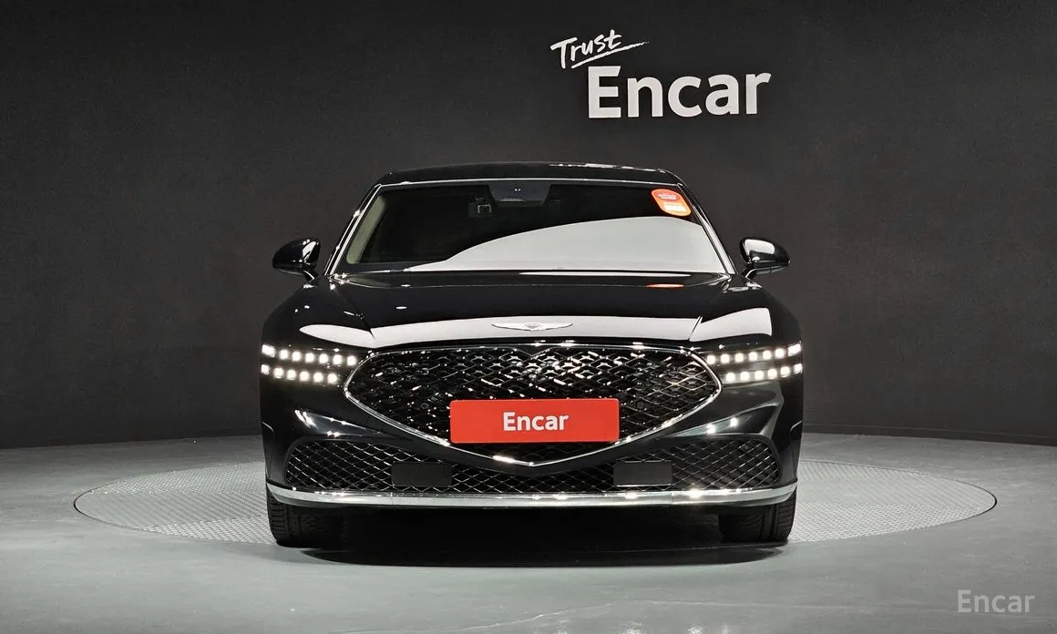 Фото 3 - Genesis G90