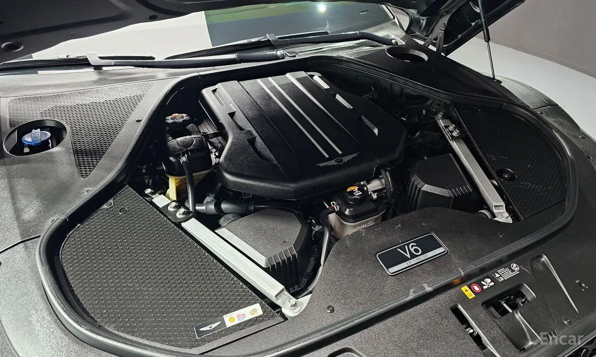 Фото 6 - Genesis G90