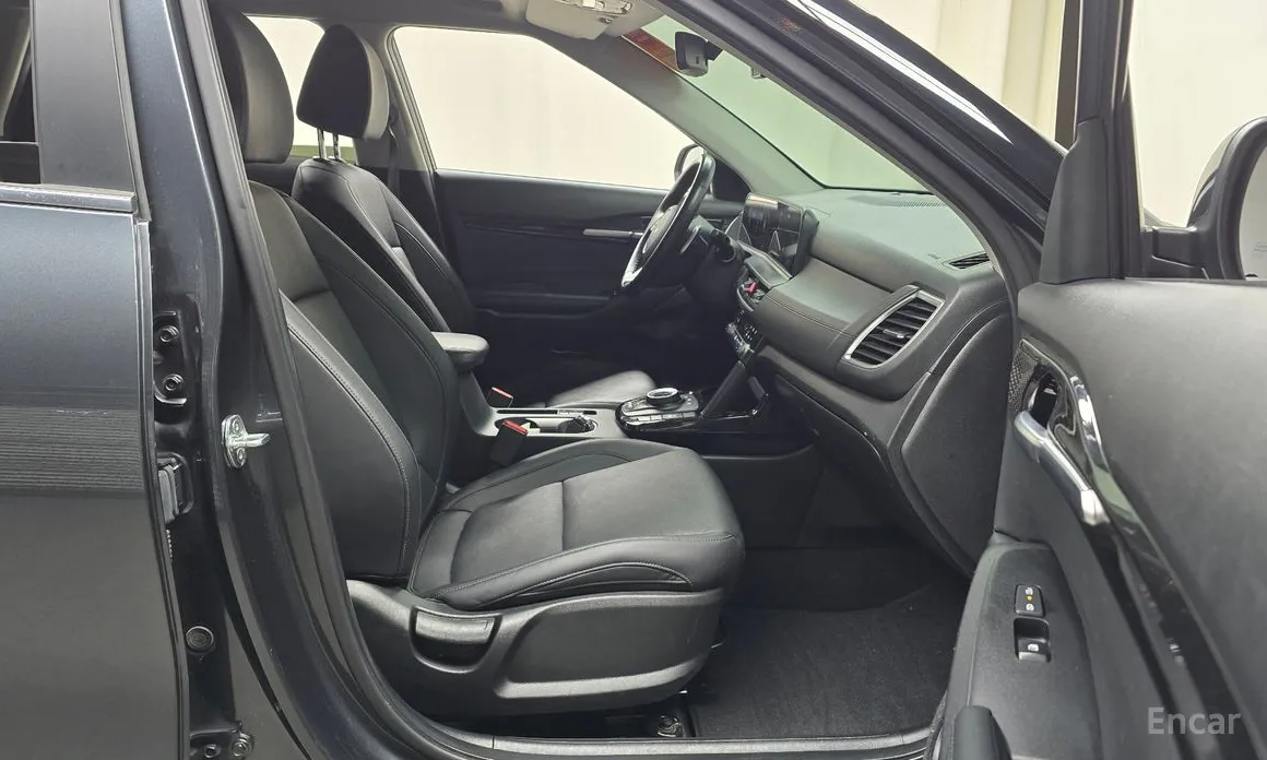 Фото 10 - Kia Seltos