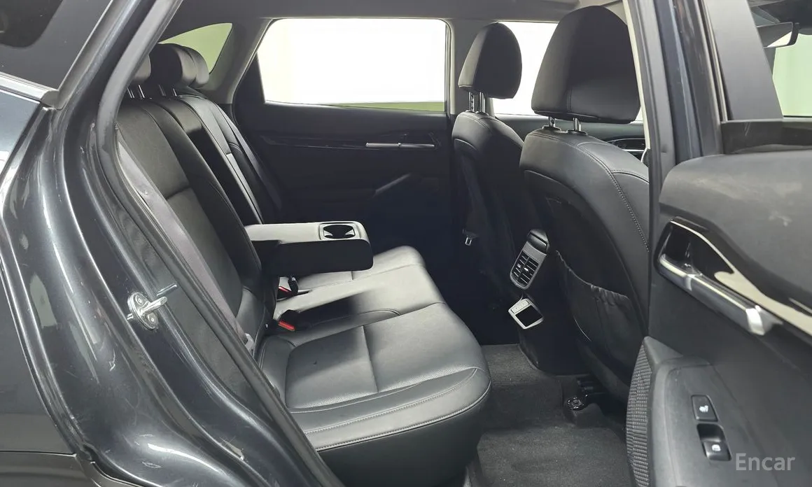 Фото 12 - Kia Seltos