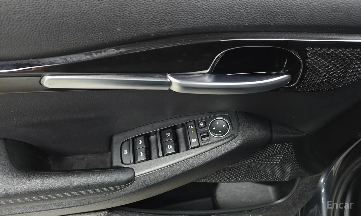 Фото 17 - Kia Seltos