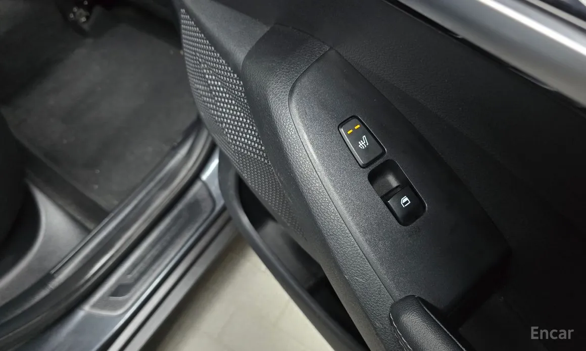 Фото 19 - Kia Seltos