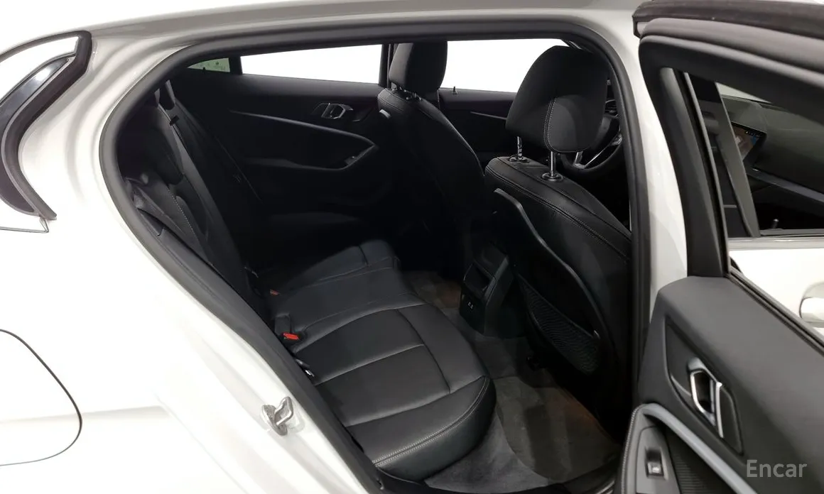 Фото 12 - BMW 1 Series