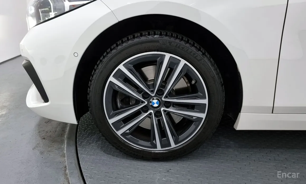 Фото 5 - BMW 1 Series