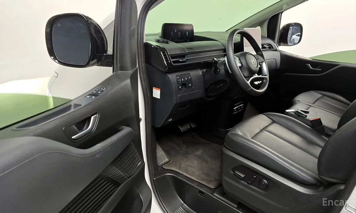 Фото 11 - Hyundai Staria