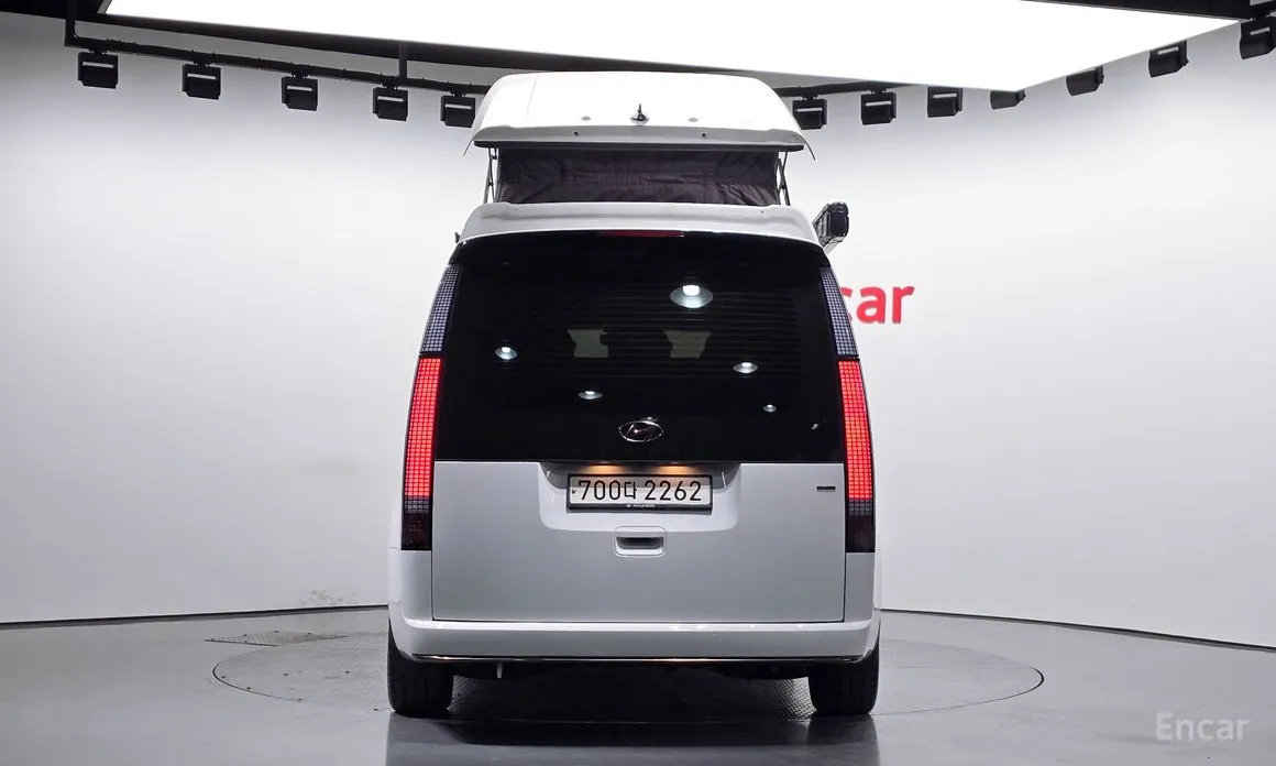 Фото 4 - Hyundai Staria