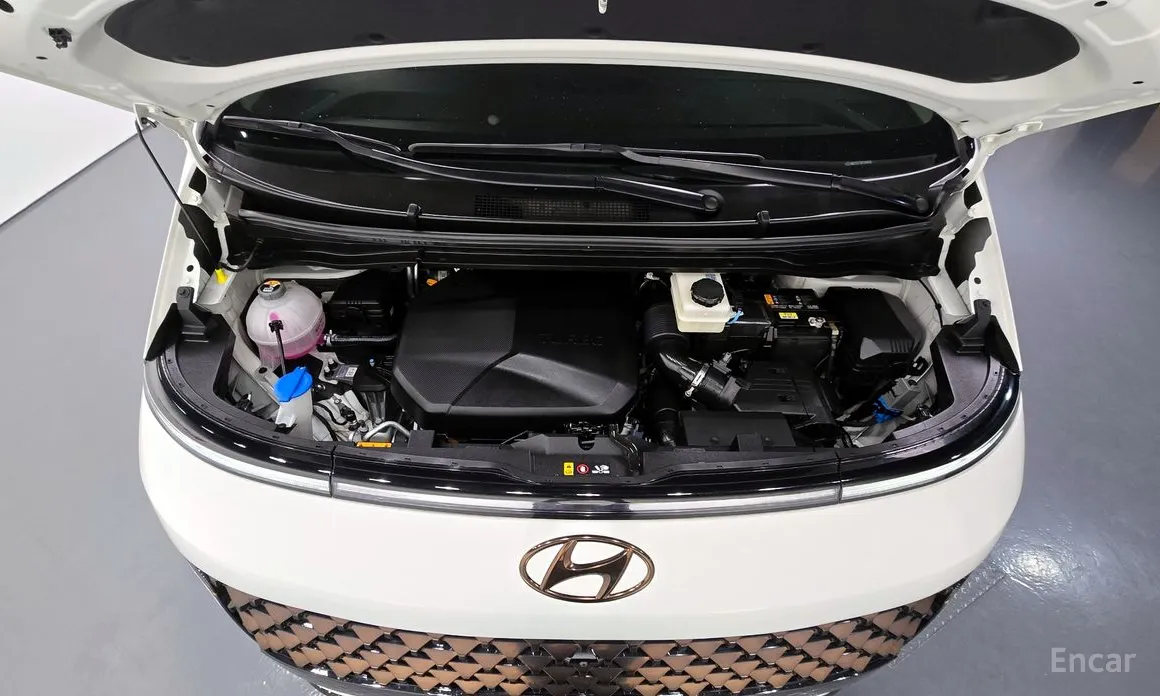 Фото 6 - Hyundai Staria