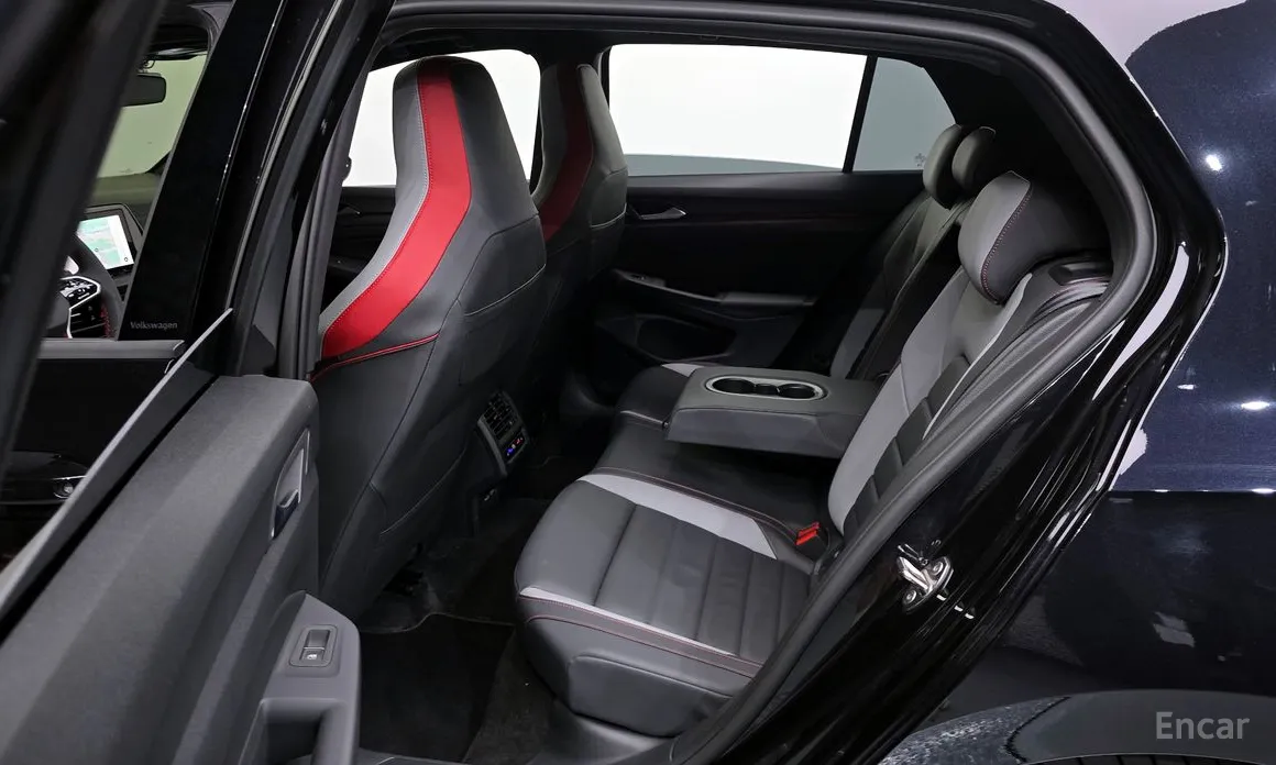 Фото 20 - Volkswagen Golf