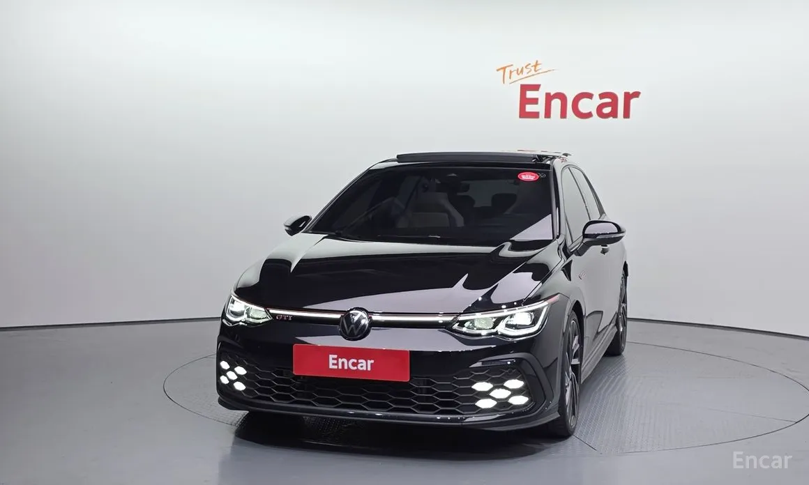 Фото 3 - Volkswagen Golf