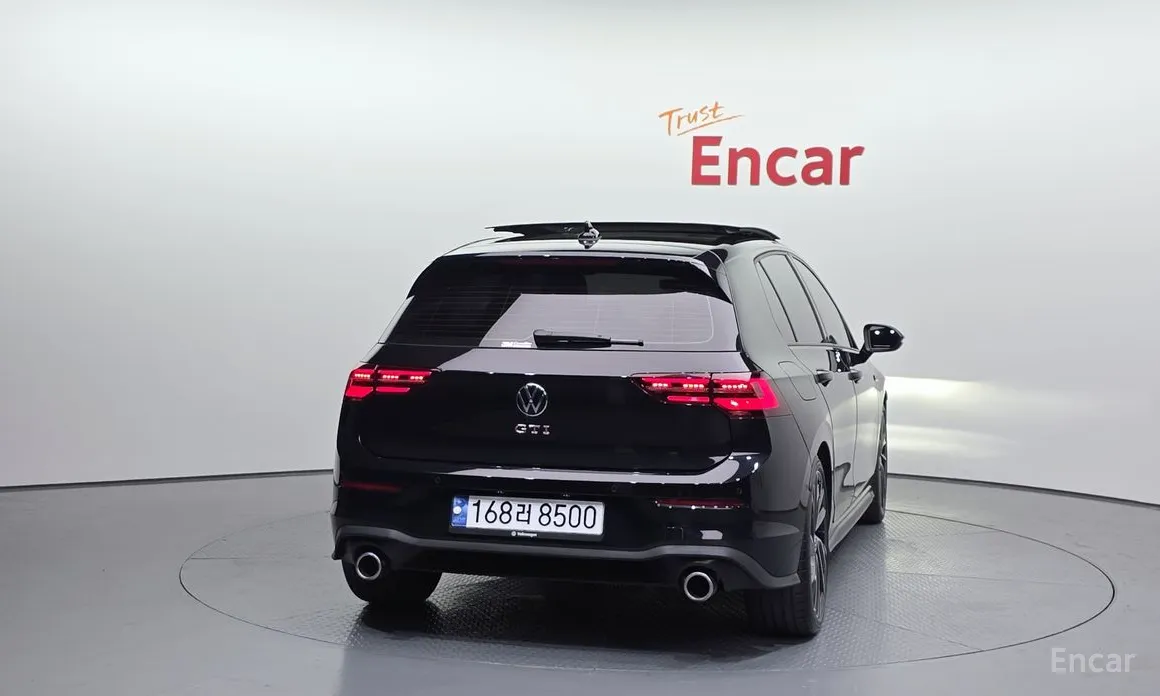 Фото 4 - Volkswagen Golf