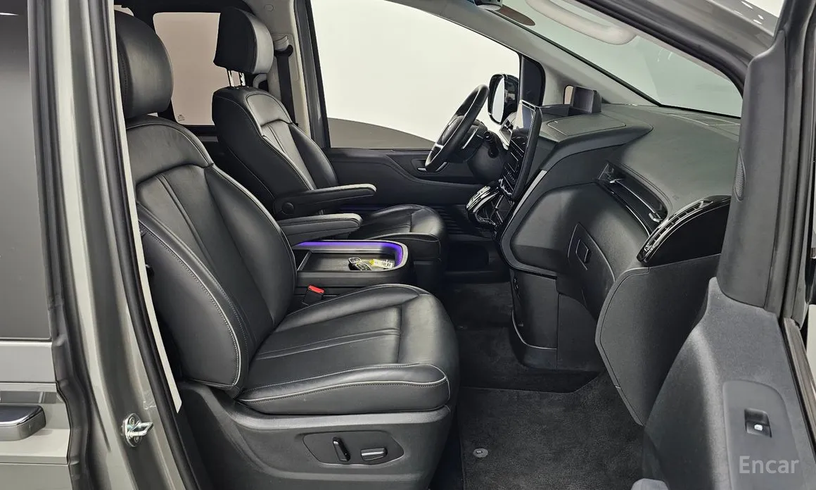 Фото 11 - Hyundai Staria