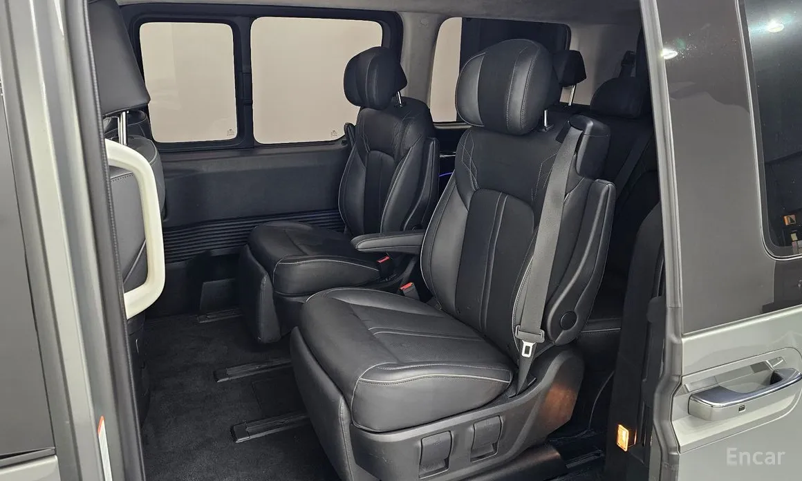 Фото 12 - Hyundai Staria