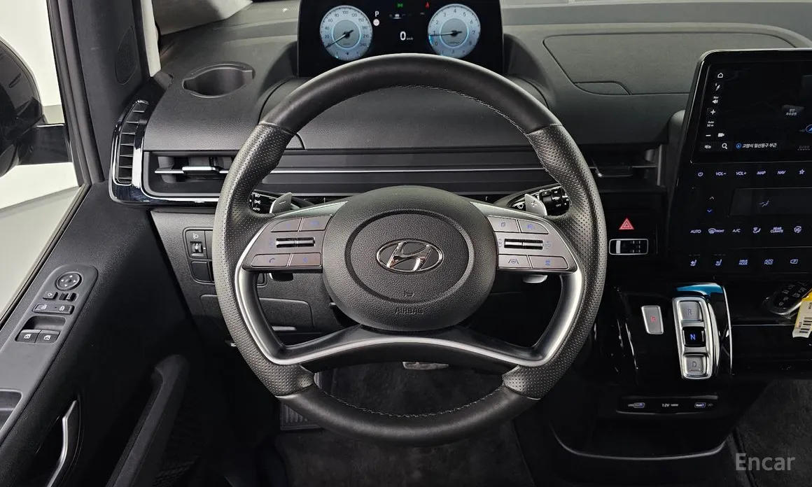 Фото 13 - Hyundai Staria