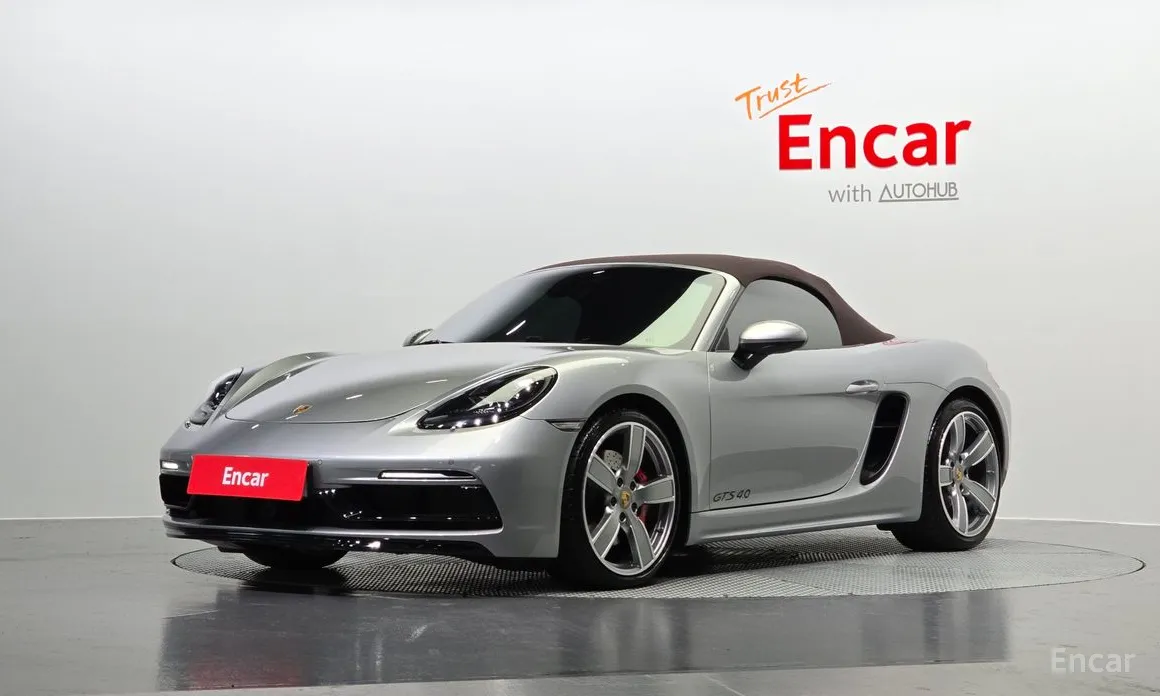 Фото 1 - Porsche 718