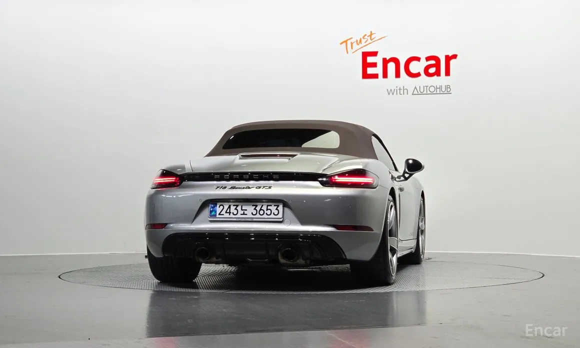 Фото 4 - Porsche 718