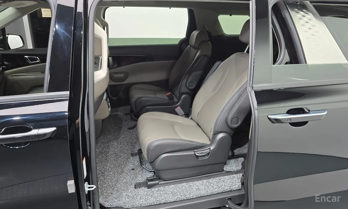 Kia Carnival 2023 Gasoline 9-Seater Signature