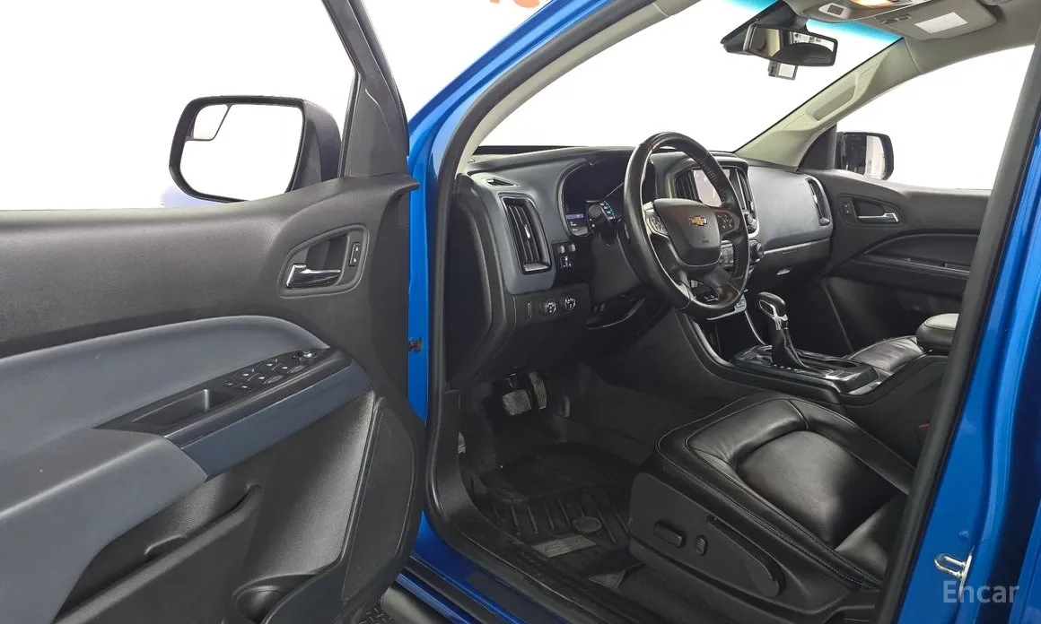 Photo 15 - Chevrolet Colorado