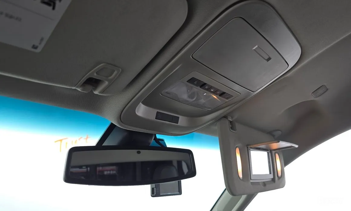 Photo 18 - Chevrolet Colorado