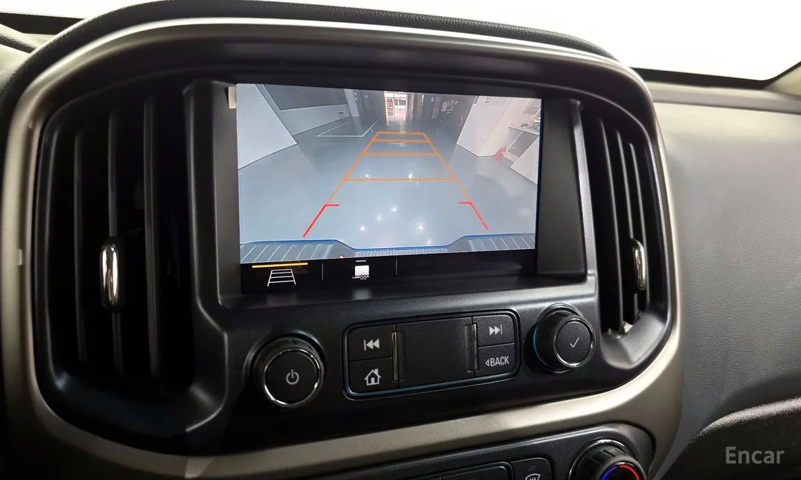 Photo 20 - Chevrolet Colorado