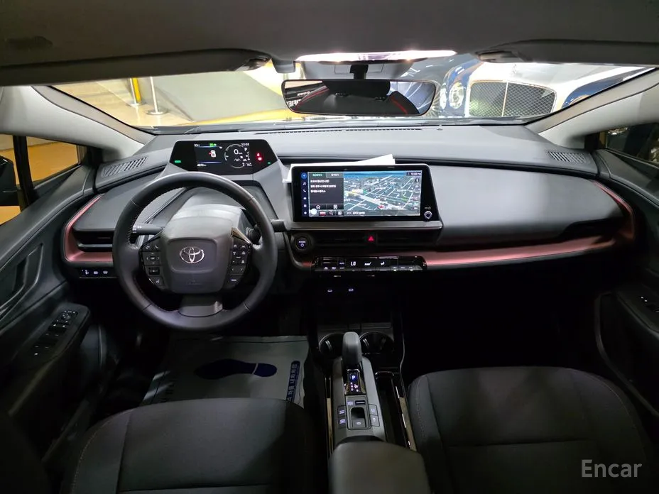 Фото 15 - Toyota Prius