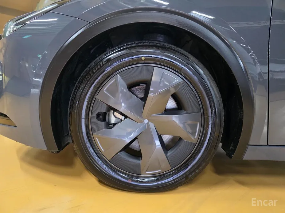 Фото 17 - Toyota Prius