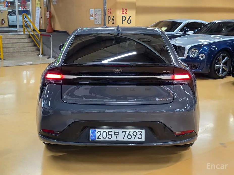 Фото 2 - Toyota Prius