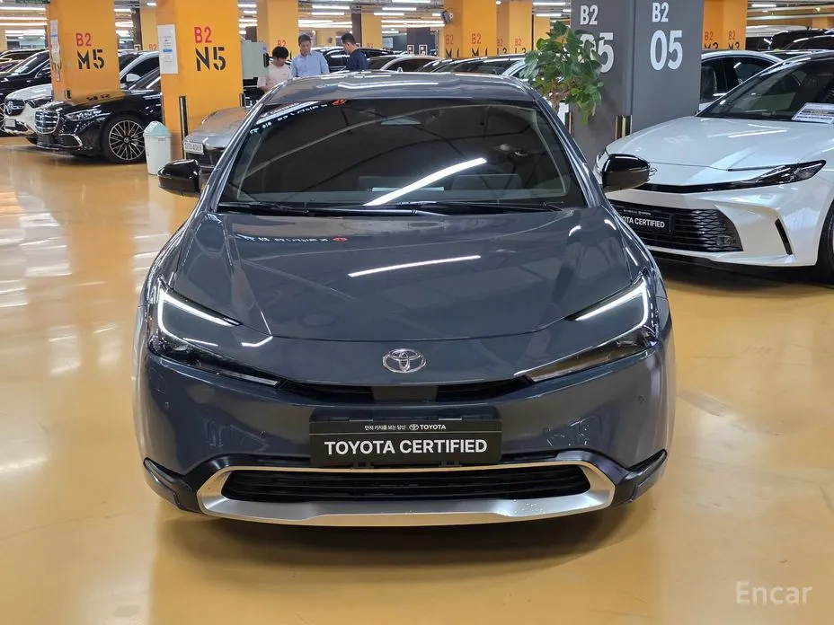 Фото 3 - Toyota Prius